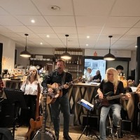 20251128_204734784_iOS